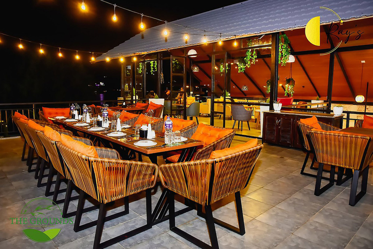 Food & Drinks 5, Majestic Lakefront Hotel & Suites, Gandaki