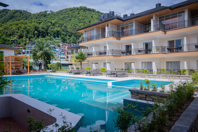 Sport & Beauty 2, Majestic Lakefront Hotel & Suites, Gandaki