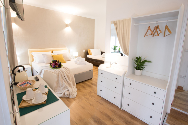 Bedroom 3, Chroma Octho, Rome