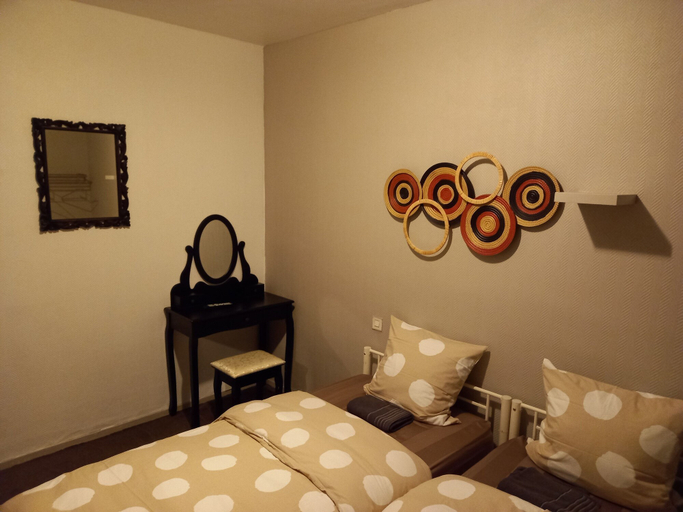 Bedroom 2, Les Remparts, Creuse