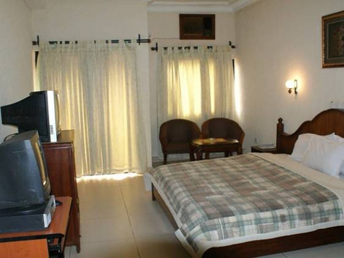 Bedroom, Roban Hotel Enugu, Enugu North