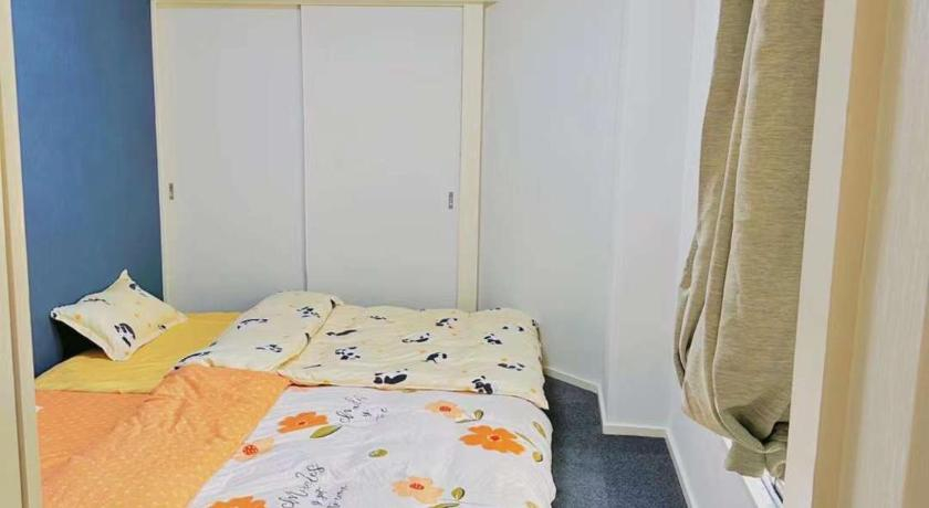 Bedroom 3, 大阪岛之内 双床房 2楼 无电梯 距日本桥地铁站1分钟 心斋桥道顿窟商业中心位置 Smile Home, Osaka