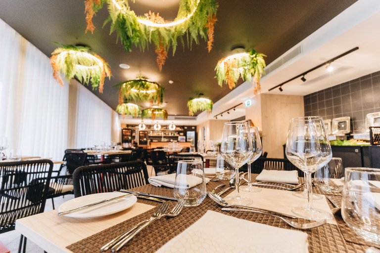 Food & Drinks 4, Ikyk Hotel, St Julian's