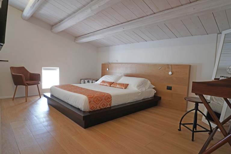 Bedroom 4, Neropece Suites, Ragusa
