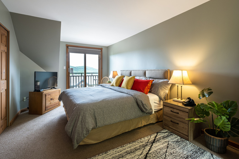 Bedroom 2, La Clairiere - RVMT, Les Laurentides
