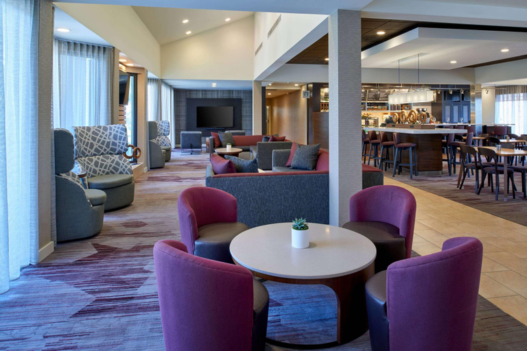 Food & Drinks 5, Comfort Inn & Suites Eden Prairie, Hennepin