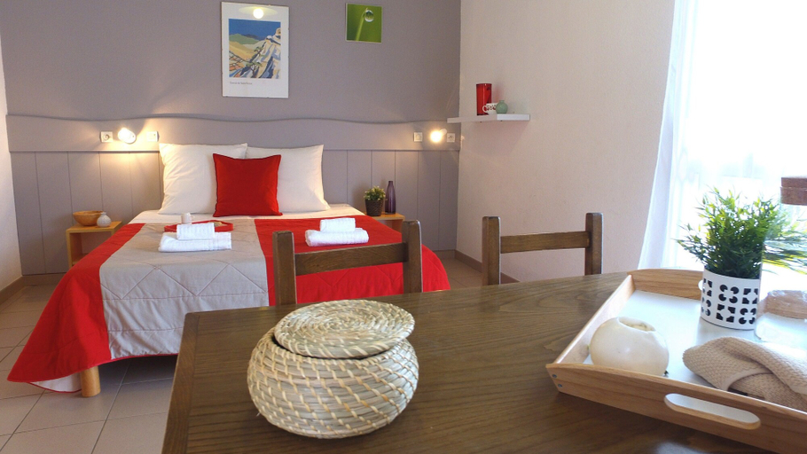 Bedroom 3, VVF Le Pays Cathare Carcassonne, Saissac, Aude