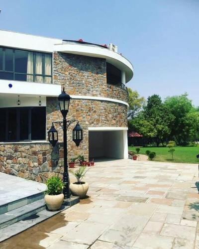 Rudra Farms Manesar, Mewat