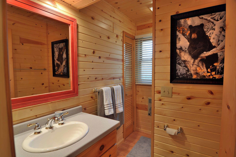 Bathroom 3, Sunset Shores Retreat, Sawyer