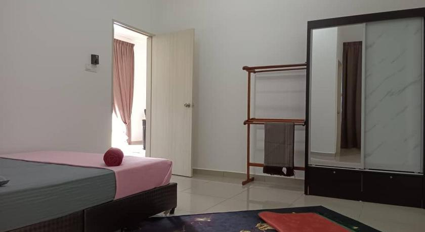 Bedroom 3, D'Corner Homestay Kluang Perdana, Kluang