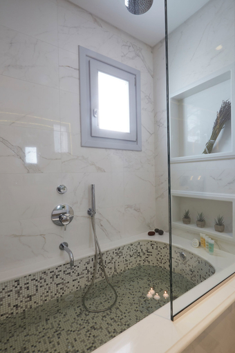 Bathroom 5, De Sol Spa Hotel, South Aegean