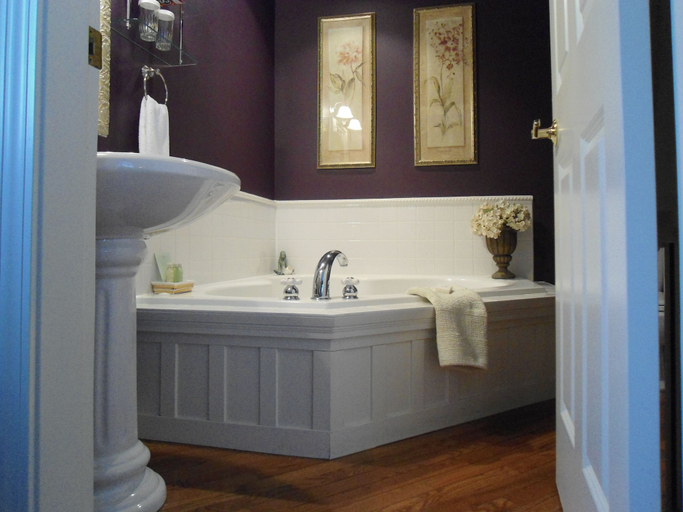 Bathroom 4, Beacon Inn at Sidney, Capital