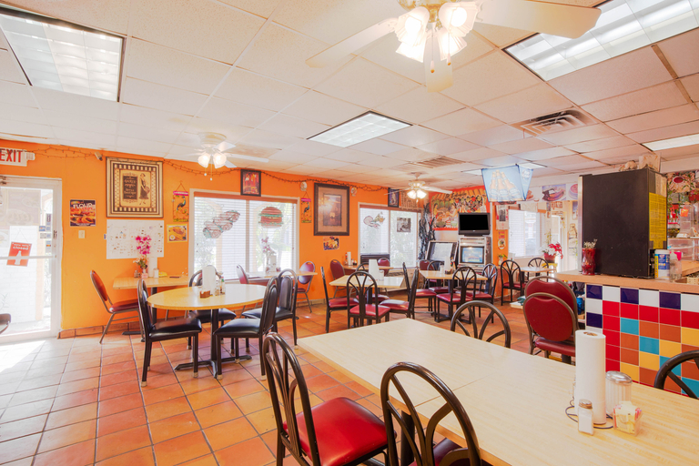 Food & Drinks 5, Hotel O Grand Inn Channelview I-10, Houston
