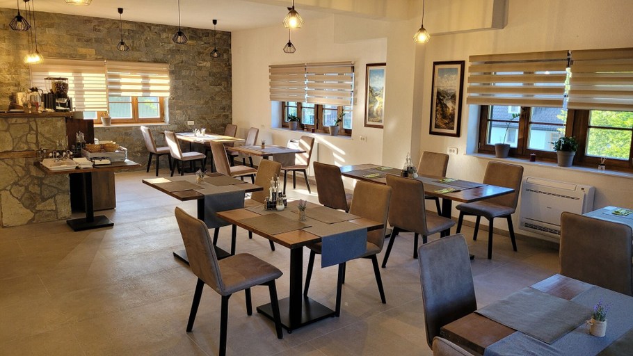 Food & Drinks 4, Plitvica Villa Prica, Plitvička Jezera