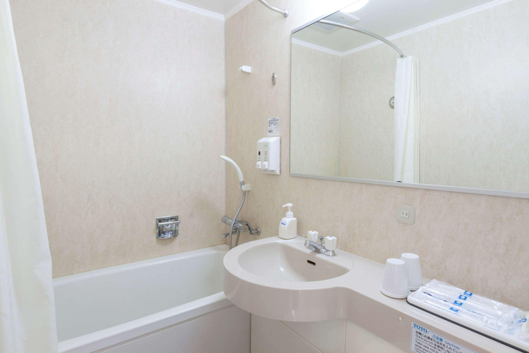 Bathroom 5, Comfort Hotel Himeji, Himeji