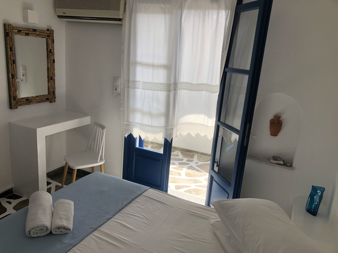 Bedroom 3, Angie's Studios, South Aegean
