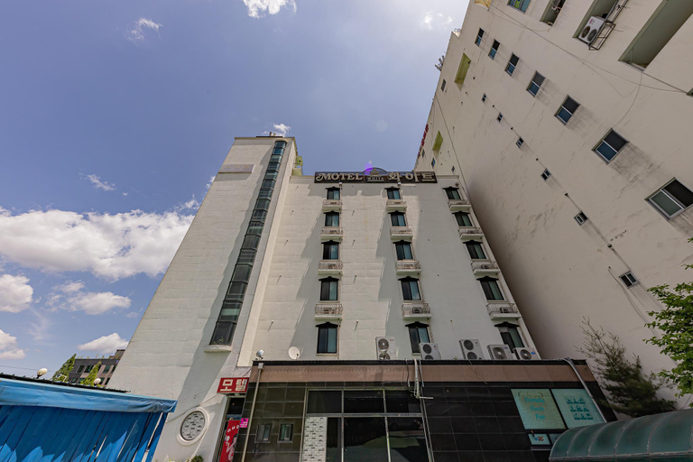 Exterior & Views 1, Gyeryong White Hotel, Yuseong