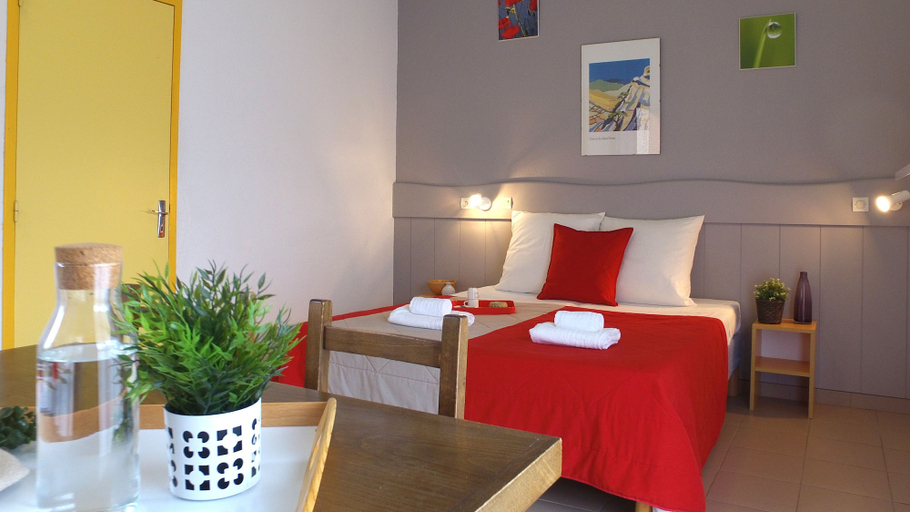 Bedroom 3, VVF Le Pays Cathare Carcassonne, Saissac, Aude