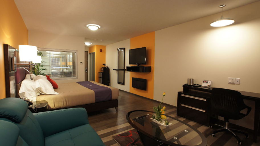 Others 5, Dreamz Inn, Huron