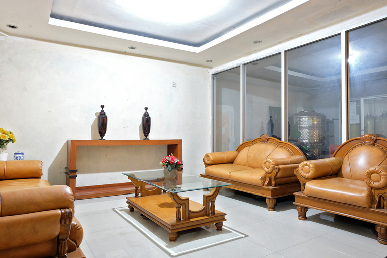 Public Area 4, Spot On 2661 Wisma Maysara Makassar, Makassar