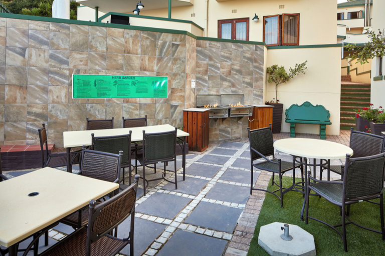 Food & Drinks, First Group Perna Perna Mossel Bay, Eden