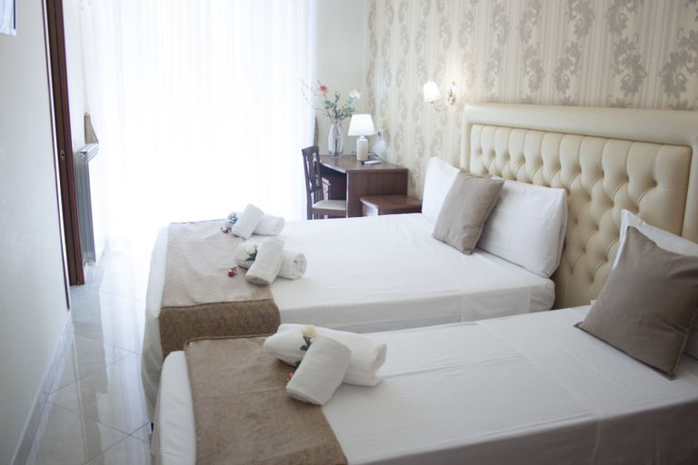 Bedroom 3, Suite Dal Conte, Rome