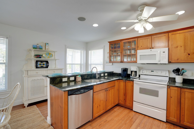 Others 5, Bokeelia Island Oasis: Waterfront, Private Dock!, Lee