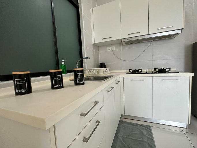 Others 5, Platino 2BR ParadigmMall Netflix By STAY, Johor Bahru