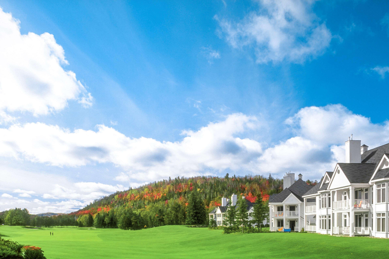Exterior & Views 2, Hilton Grand Vacations Club Tremblant Canada, Les Laurentides
