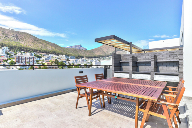 Others 5, Four on 0 1D, City of Cape Town