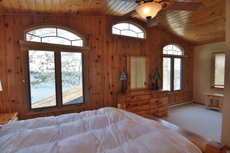 Bedroom 2, Sunset Shores Retreat, Sawyer
