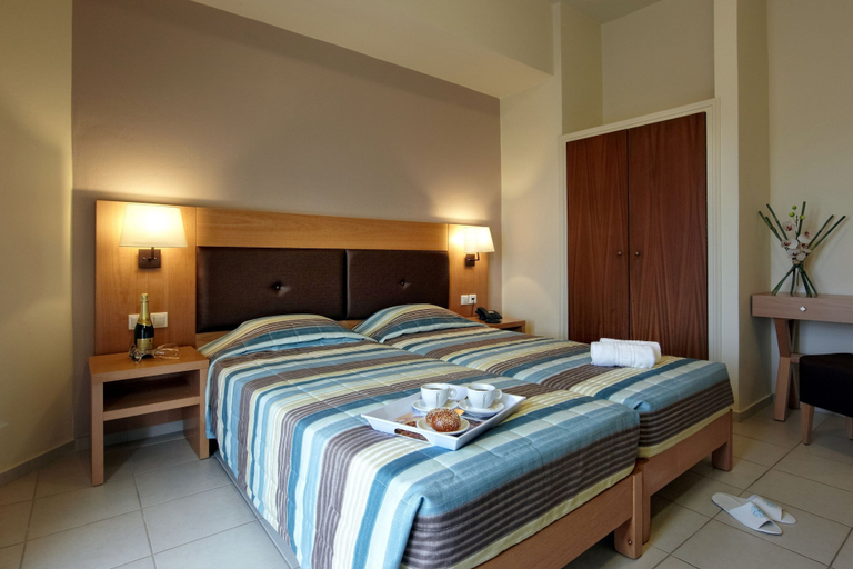 Bedroom 4, Dimitra Hotel & Apartments by Omilos Hotels, Crete