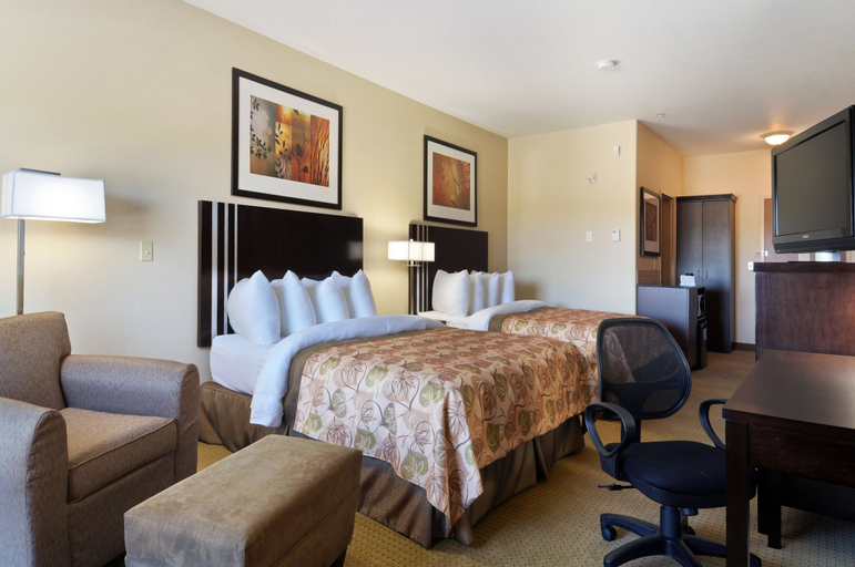 Bedroom 3, Ramada by Wyndham Lac La Biche, Division No. 12
