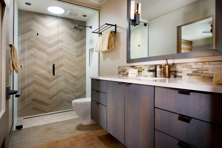 Bathroom, The Gant, Pitkin