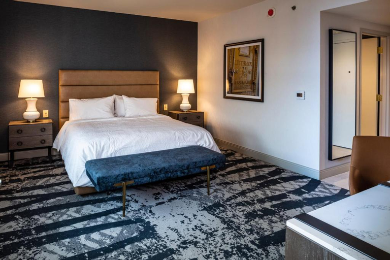 Bedroom 16