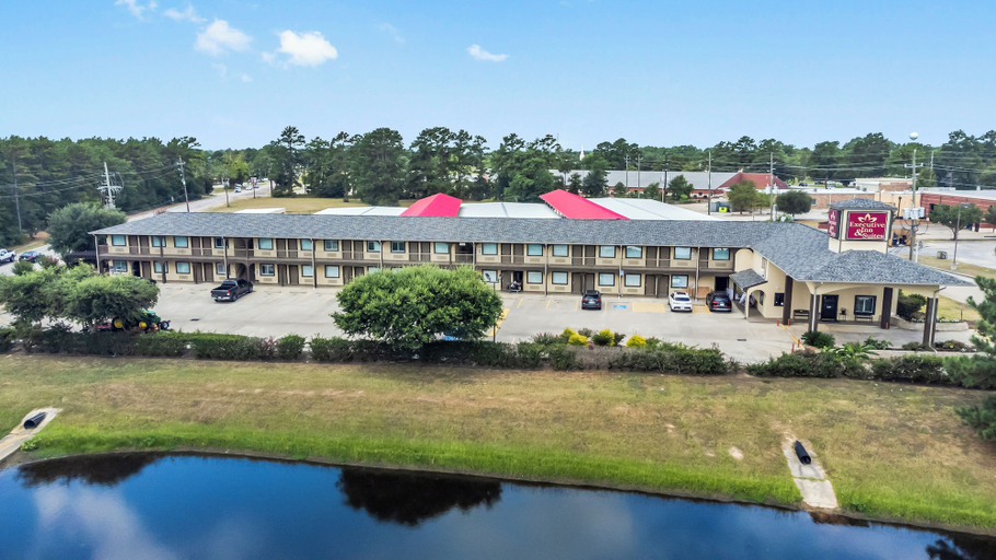 Exterior & Views 1, Executive Inn and Suites, Montgomery