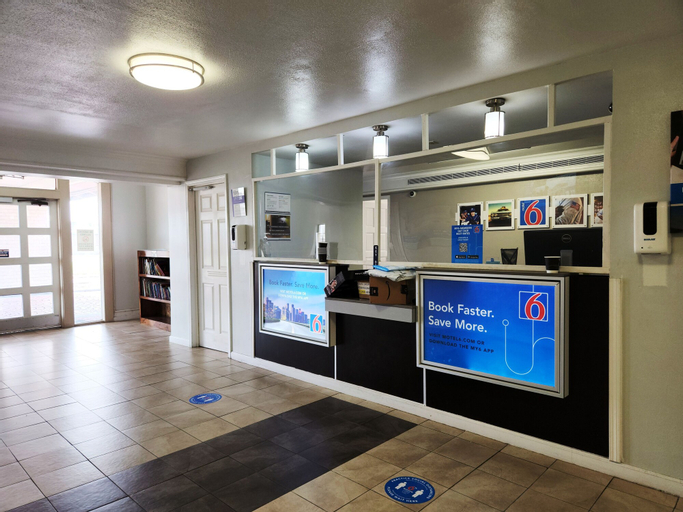Public Area 2, Motel 6 Baytown, TX - Garth Rd, Harris