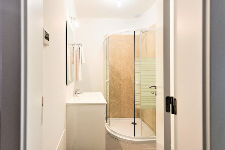 Bathroom 4, Vale do Lobo Apartment B, Loulé