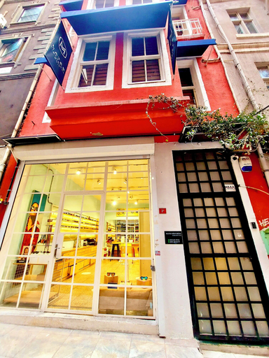 Exterior & Views 2, Mates Historical Suites, Beyoğlu
