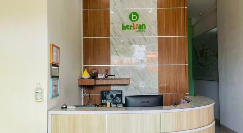Public Area 2, Berlian Hotel, Ende