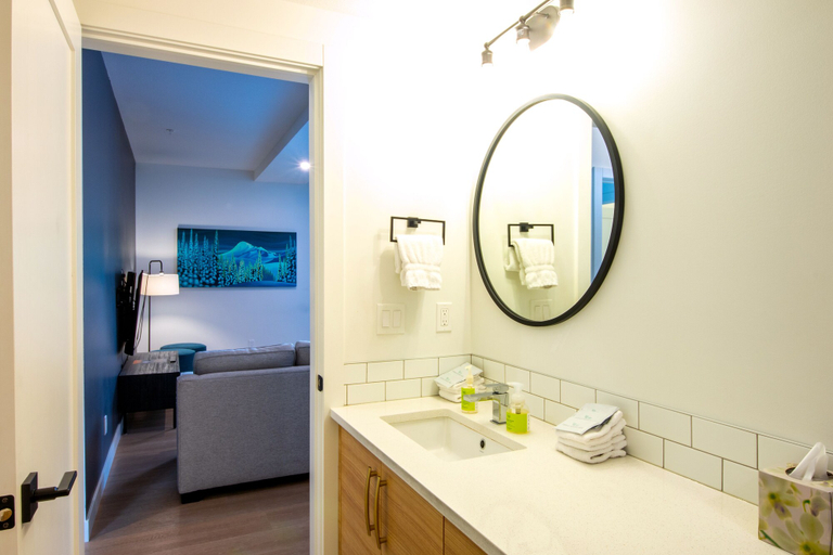 Bathroom 5, Basecamp Resorts Revelstoke, Columbia-Shuswap