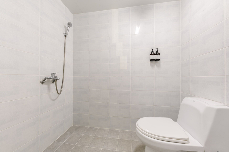 Bathroom 5, Cordelia Hotel, Seogwipo