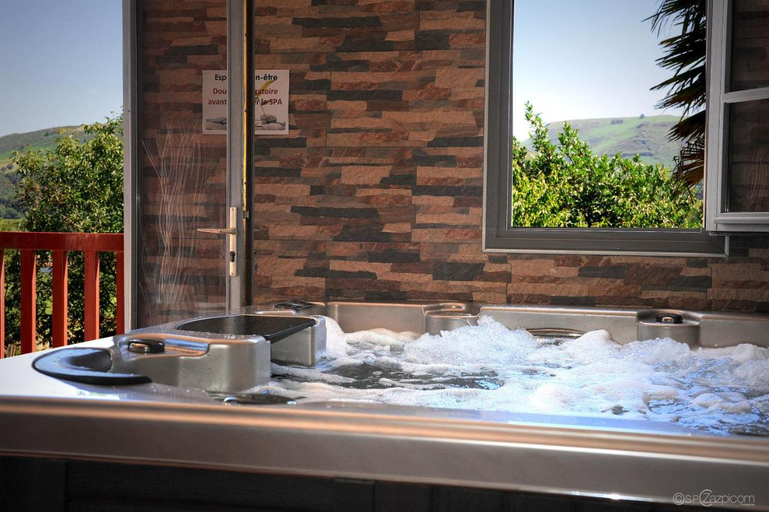 Bathroom, Logis Hotel Du Fronton-Agian, Pyrénées-Atlantiques