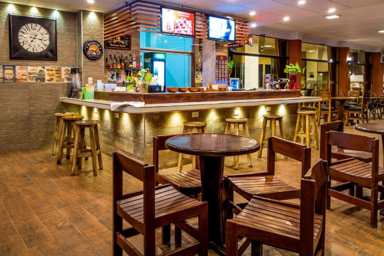 Food & Drinks, Los Ceibos, Cercado