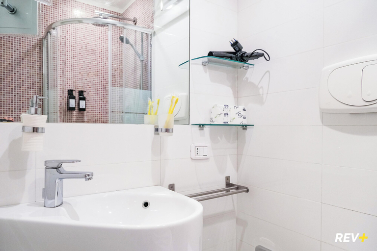 Bathroom 2, Viale Giulio Cesare Guest House, Roma
