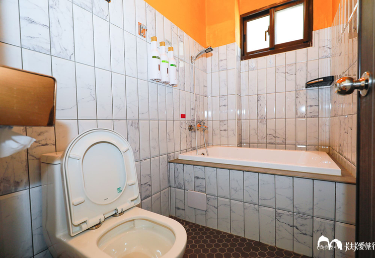 Bathroom 4, Charging station, pet-friendly pool Luodong, nice homestay, Yilan