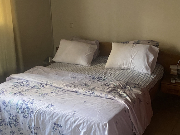 Bedroom 2, Manoir des Princesses Ekoumdoum, Mfoundi