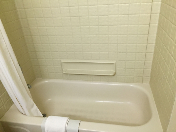 Bathroom 4, Quality Inn Foristell, Saint Charles