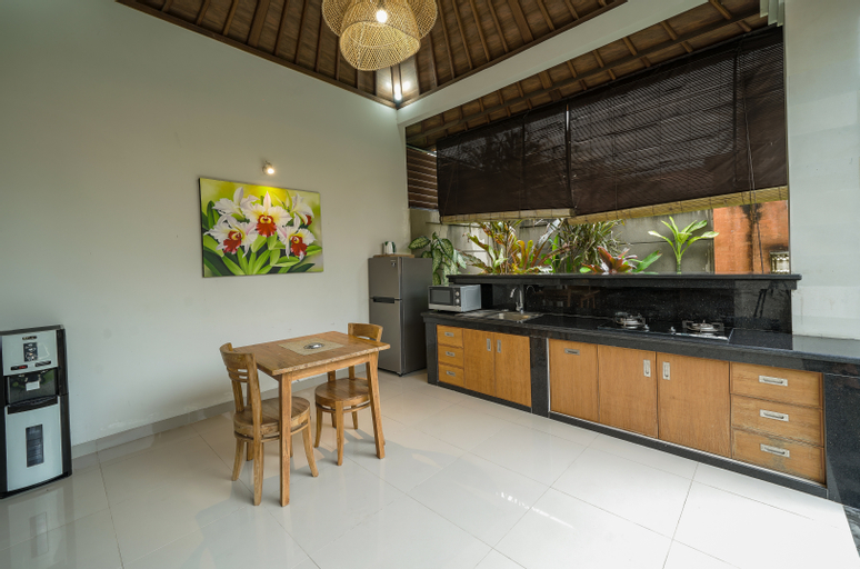 Dining Room 3