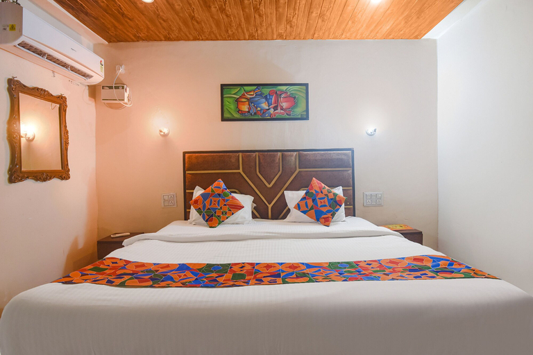 Bedroom 3, FabExpress Corinthia Boutique Rooms, Candolim Beach, North Goa
